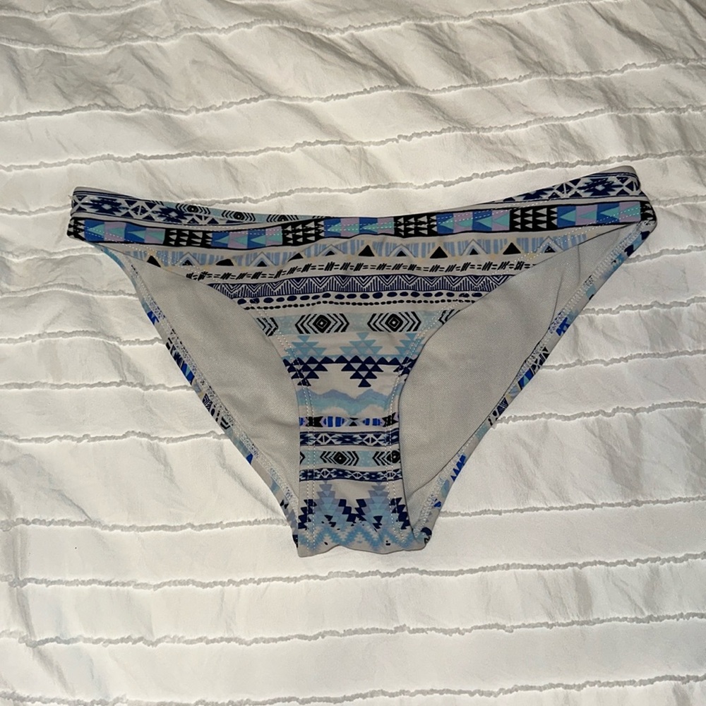 Bikini bottoms that fit hip 96cm/37.8in